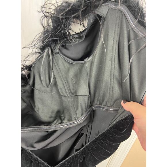 XSCAPE Womens Black Feathered Unlined Elbow Sleeve Sheath Velvet Ruched Dress 8 - Picture 7 of 10